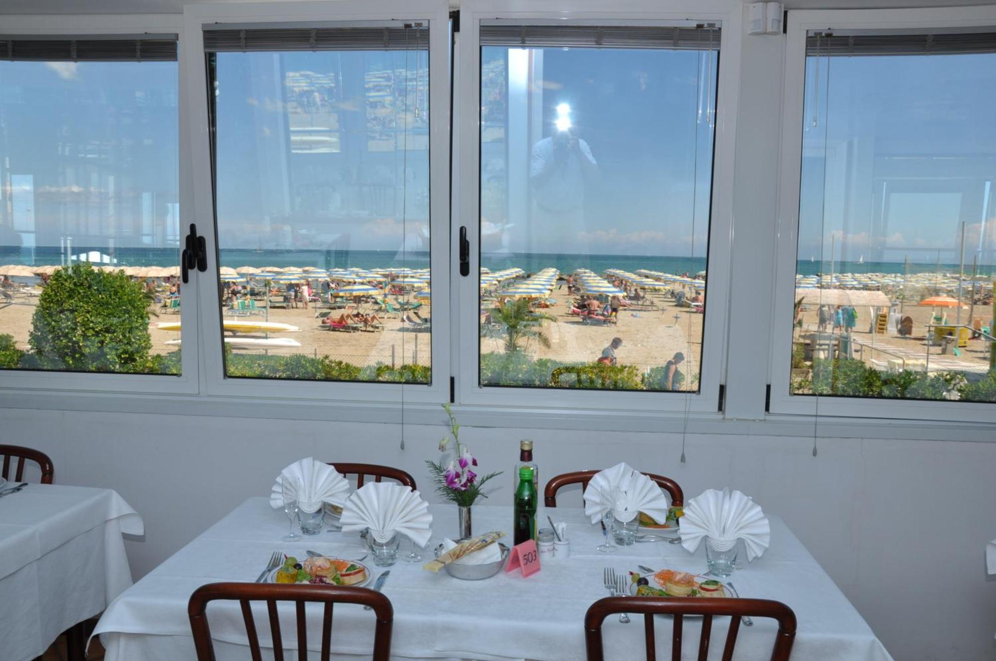 Hotel Driade sul mare Rimini Exterior foto